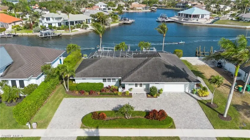 Picture of 335 Nassau Ct, Marco Island FL 34145
