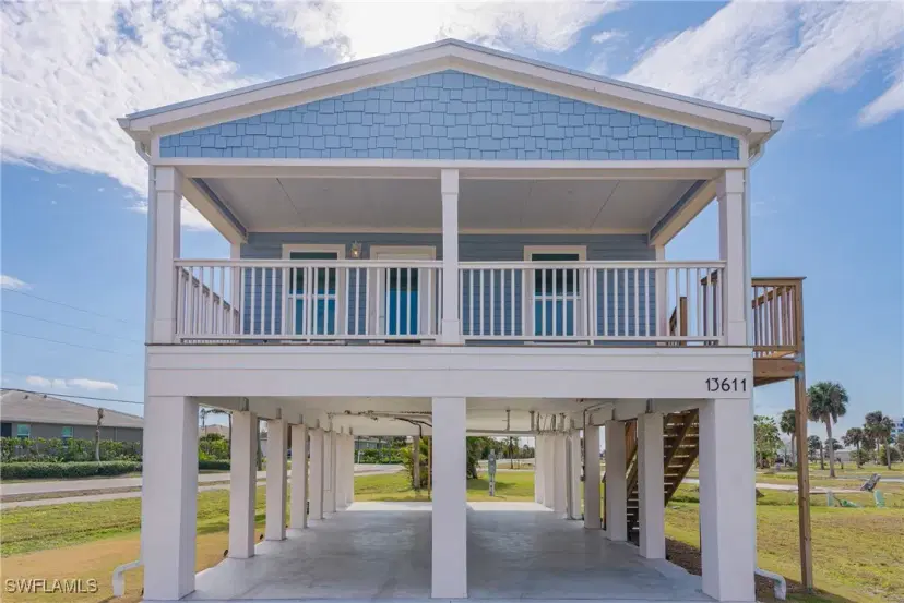 Picture of 13611 Catbird Dr, Fort Myers FL 33908