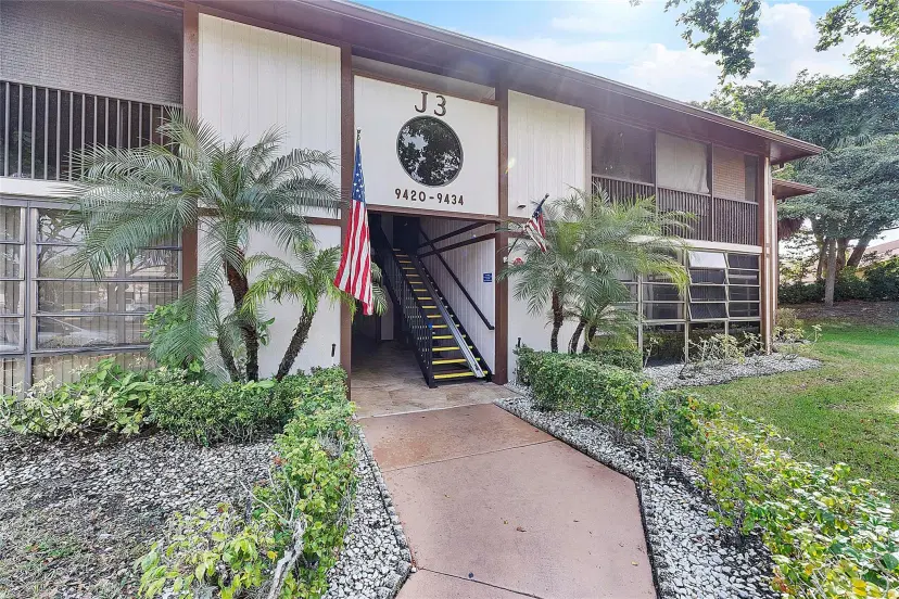Picture of 9424 S Belfort Cir 110, Tamarac FL 33321