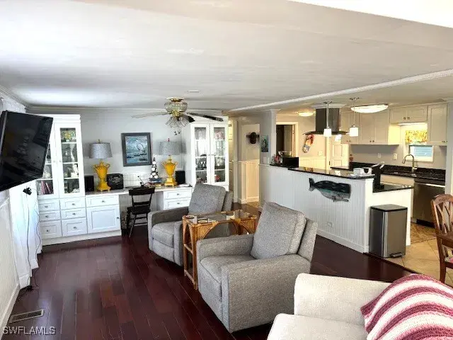 Picture of 309 Shoreland Dr, Fort Myers FL 33905