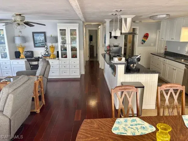 Picture of 309 Shoreland Dr, Fort Myers FL 33905