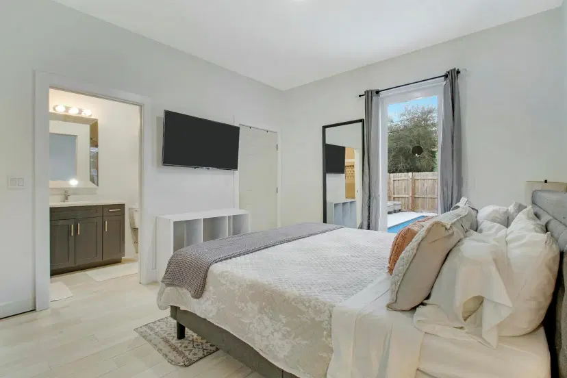 Picture of 214 N C Street, Lake Worth Beach FL 33460