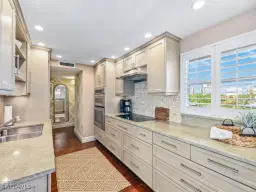 Picture of 300 Park Shore Dr 5A, Naples, FL 34103