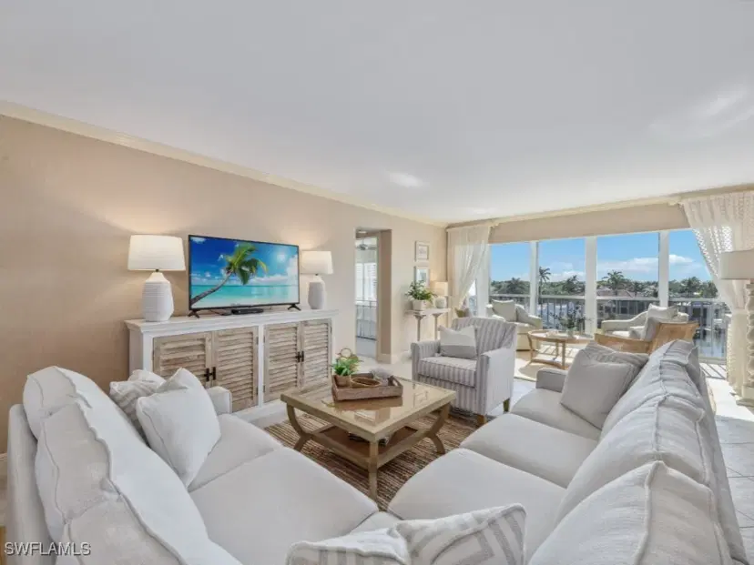 Picture of 300 Park Shore Dr 5A, Naples FL 34103