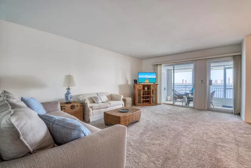 Picture of 100 Shore Court 314, North Palm Beach FL 33408