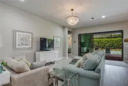 Picture of 4546 Kensington Cir, Naples, FL 34119