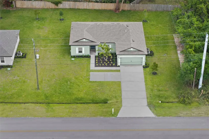 Picture of 1027 SE Floresta Dr, Port St Lucie FL 34983