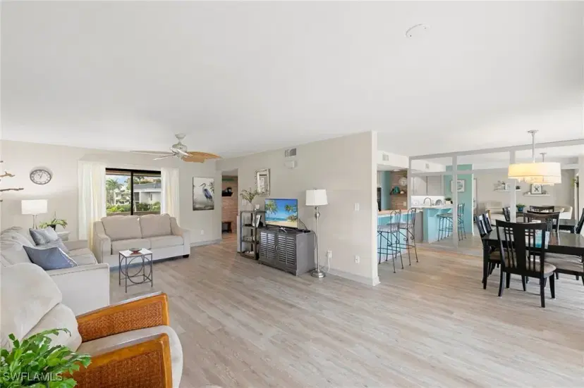 Picture of 881 Panama Ct 304, Marco Island FL 34145
