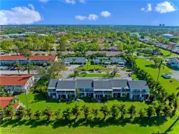 Picture of 13160 Kings Point Dr 4, Fort Myers, FL 33919