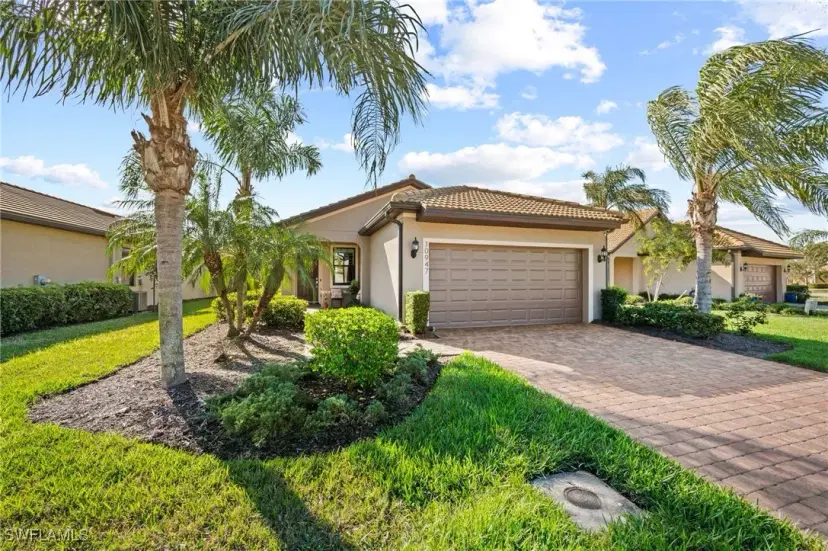 Picture of 10947 Clarendon St, Fort Myers FL 33913