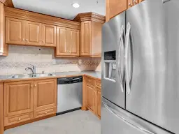 Picture of 2566 S Garden Dr 310, Lake Worth, FL 33461