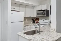 Picture of 12601 Equestrian Cir 1107, Fort Myers, FL 33907