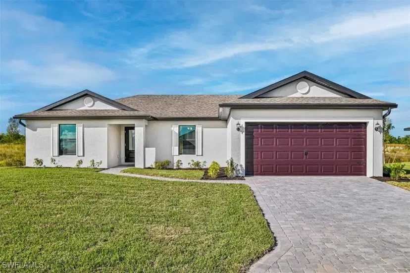 Picture of 840 Gen D Macarthur Ave, Labelle FL 33935