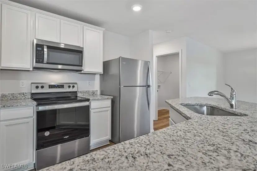 Picture of 840 Gen D Macarthur Ave, Labelle FL 33935