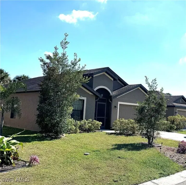 Picture of 233 Shadow Lakes Dr, Lehigh Acres, FL 33974