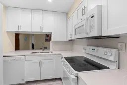 Picture of 3065 N Oakland Forest Dr 103, Oakland Park, FL 33309