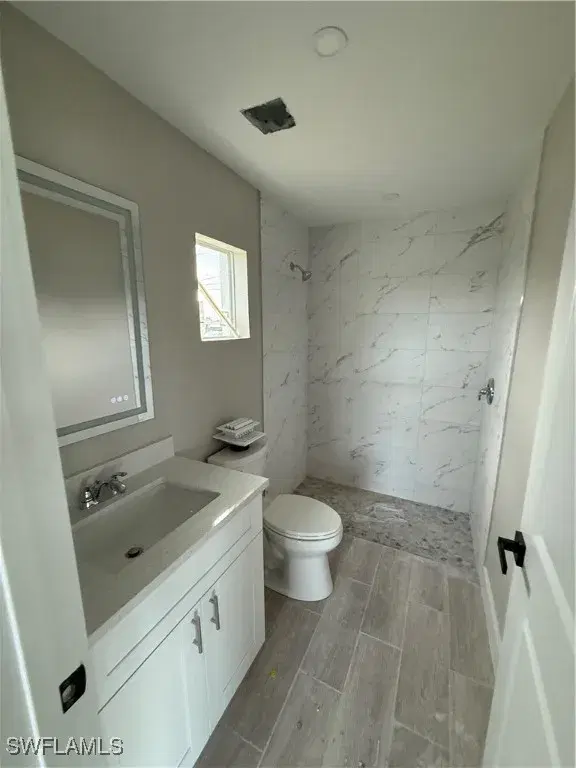Picture of 2109 NE 5Th Pl, Cape Coral FL 33909