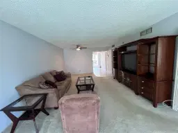 Picture of 500 Oaks Ln 208, Pompano Beach, FL 33069