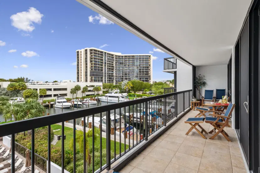 Picture of 4748 S Ocean Boulevard 306, Highland Beach FL 33487