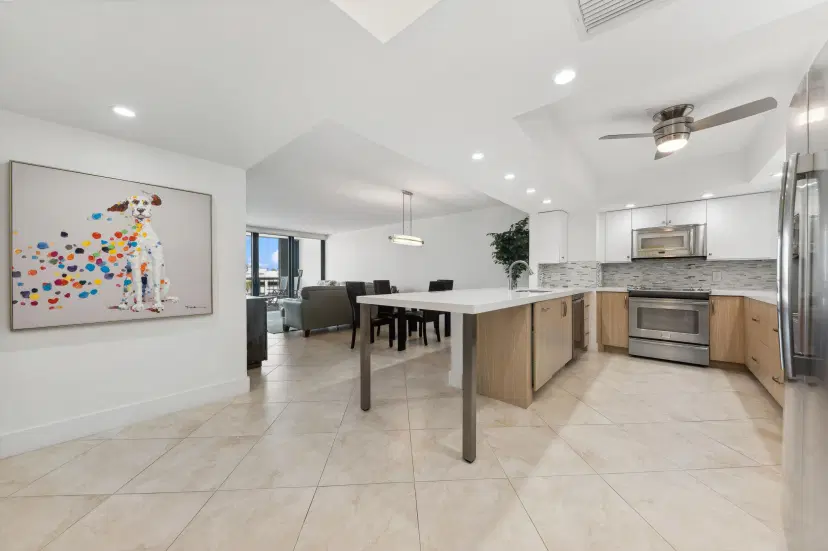 Picture of 4748 S Ocean Boulevard 306, Highland Beach FL 33487