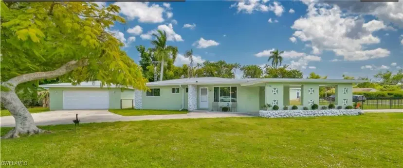 Picture of 2741 Mcgregor Blvd, Fort Myers FL 33901