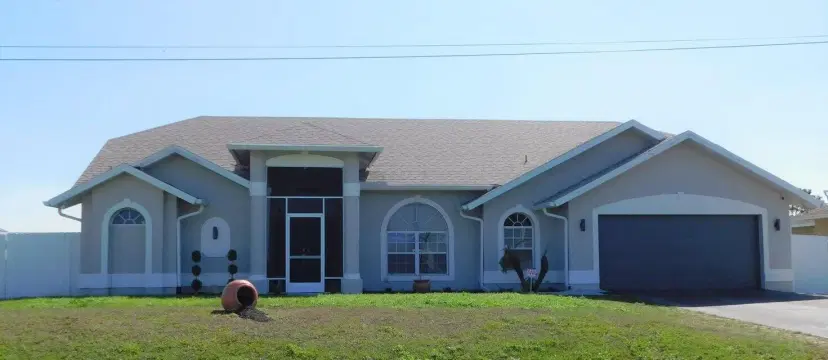 Picture of 680 Manhattan Street E, Lehigh Acres FL 33974