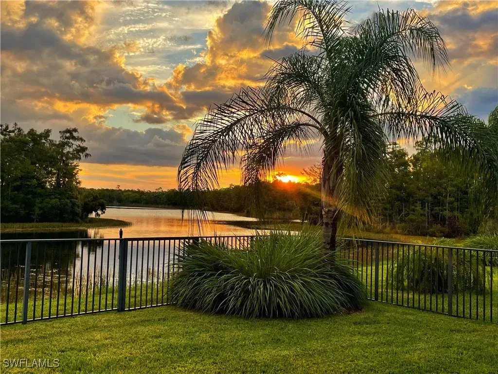 Picture of 10027 Chesapeake Bay Dr, Fort Myers, FL 33913