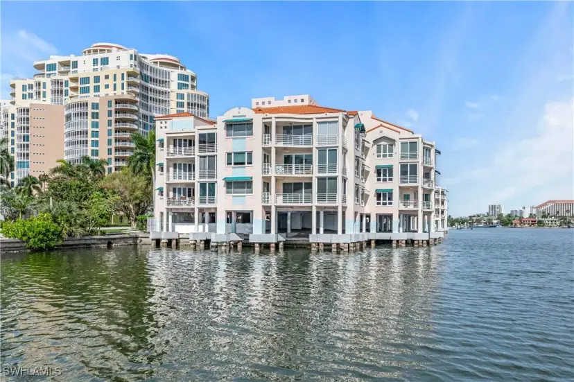 Picture of 4500 Gulf Shore Blvd N 1-311, Naples FL 34103