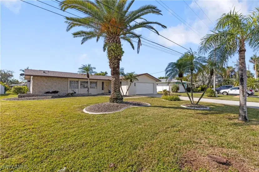 Picture of 1622 SE 28Th St, Cape Coral FL 33904