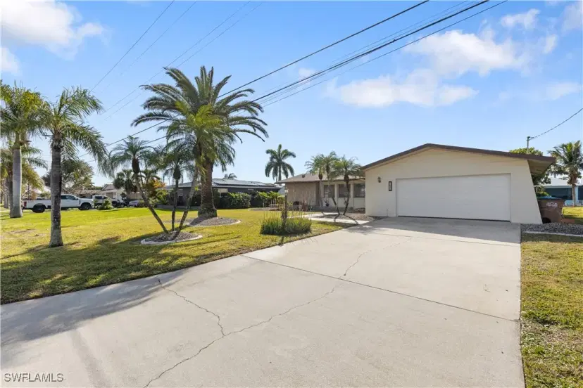 Picture of 1622 SE 28Th St, Cape Coral FL 33904