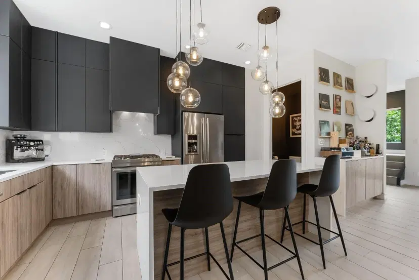 Picture of 835 NE 17Th Ter 9, Fort Lauderdale FL 33304