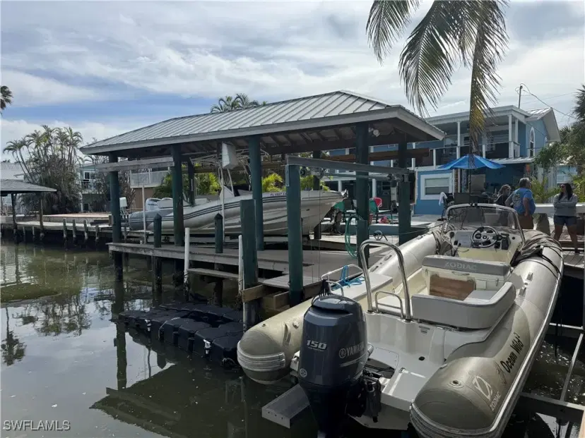 Picture of 320 Lazy Way, Fort Myers Beach FL 33931