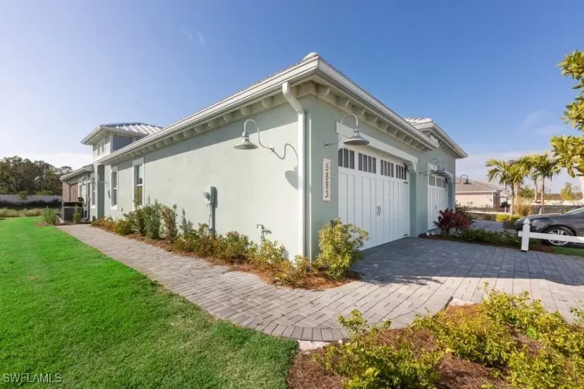 Picture of 8845 Yucatan Ct, Naples FL 34112