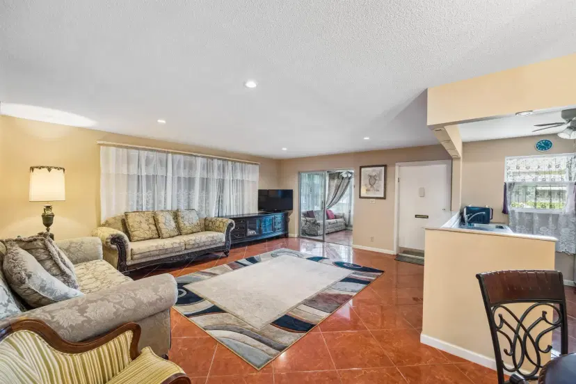 Picture of 195 High Point Terrace D, Delray Beach FL 33445