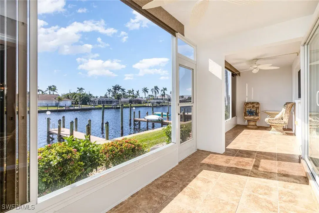Picture of 1722 Beach Pkwy B4, Cape Coral, FL 33904