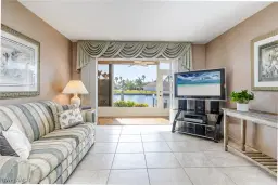 Picture of 1722 Beach Pkwy B4, Cape Coral, FL 33904
