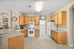 Picture of 9201 Aviano Dr, Fort Myers, FL 33913