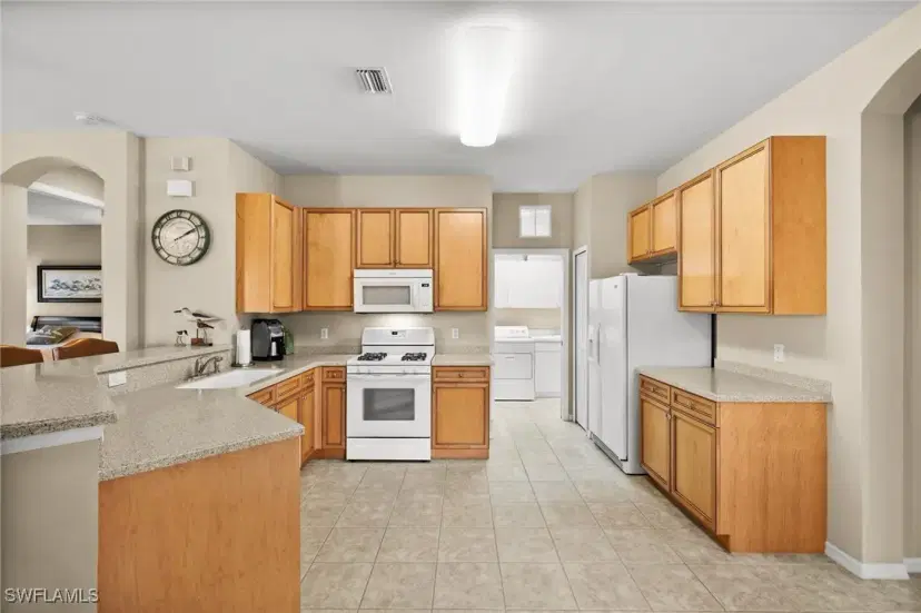 Picture of 9201 Aviano Dr, Fort Myers FL 33913