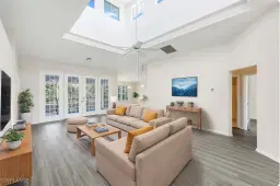 Picture of 137 Bald Eagle Dr, Marco Island, FL 34145