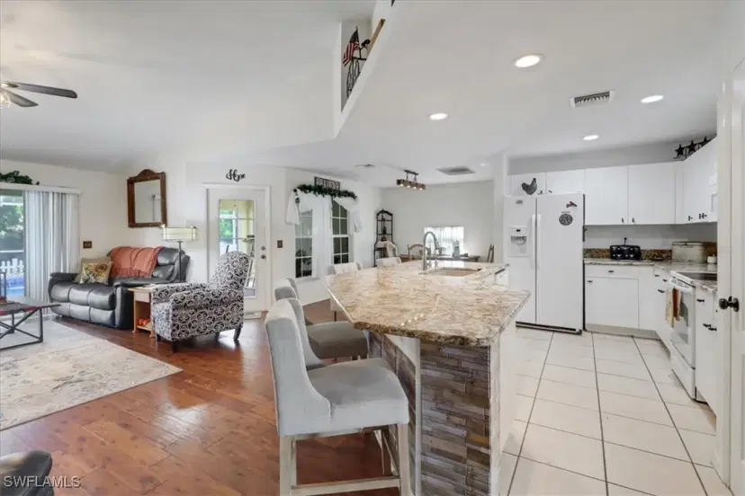 Picture of 313 El Dorado Blvd S, Cape Coral FL 33991