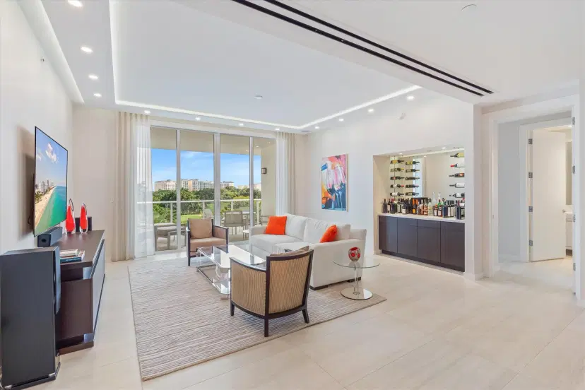 Picture of 200 SE Mizner Boulevard 507, Boca Raton FL 33432