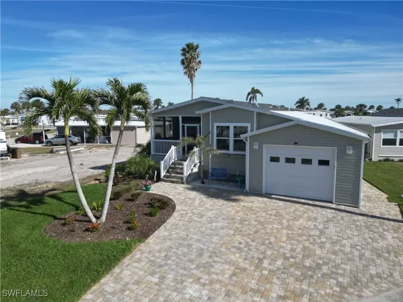 Picture of 17691 Eglantine Ln, Fort Myers Beach FL 33931