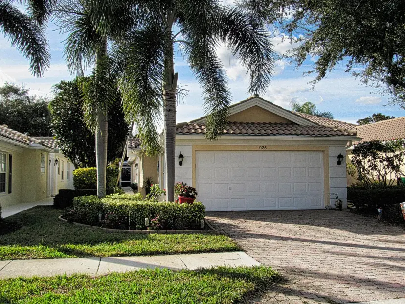 Picture of 925 Magdalena Road, Palm Beach Gardens FL 33410