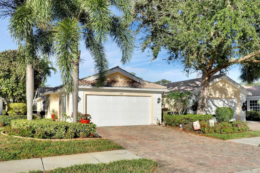 Picture of 925 Magdalena Road, Palm Beach Gardens FL 33410