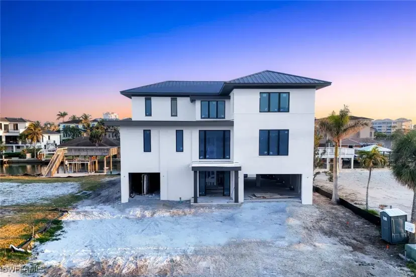 Picture of 256 Trade Winds Ave, Naples FL 34108