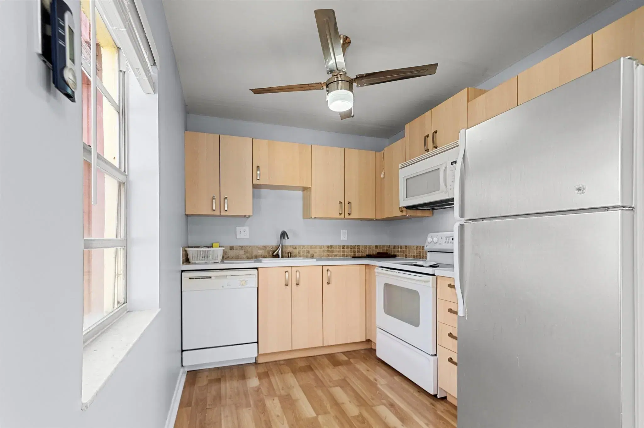 Picture of 605 Flanders M, Delray Beach, FL 33484
