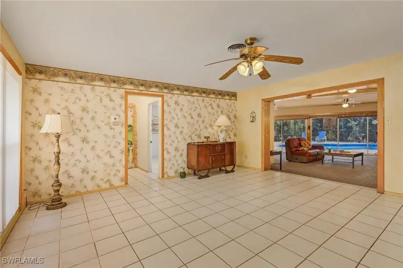 Picture of 734 Sharar Ct, Cape Coral FL 33904