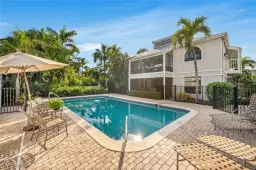 Picture of 314 7Th Ave S 8, Naples, FL 34102