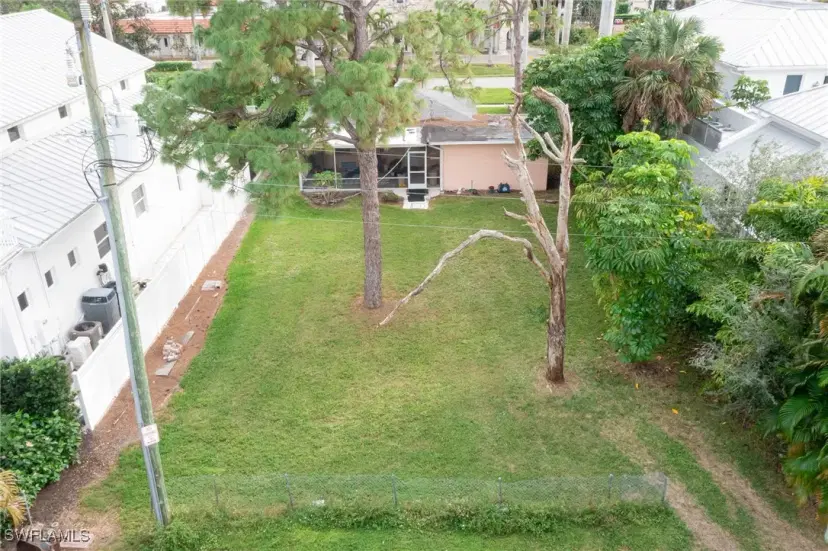 Picture of 343 1St Ave S, Naples FL 34102