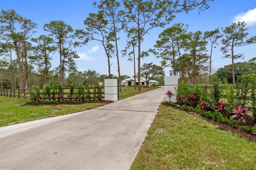 Picture of 5555 Cougars Prowl, Lake Worth FL 33449